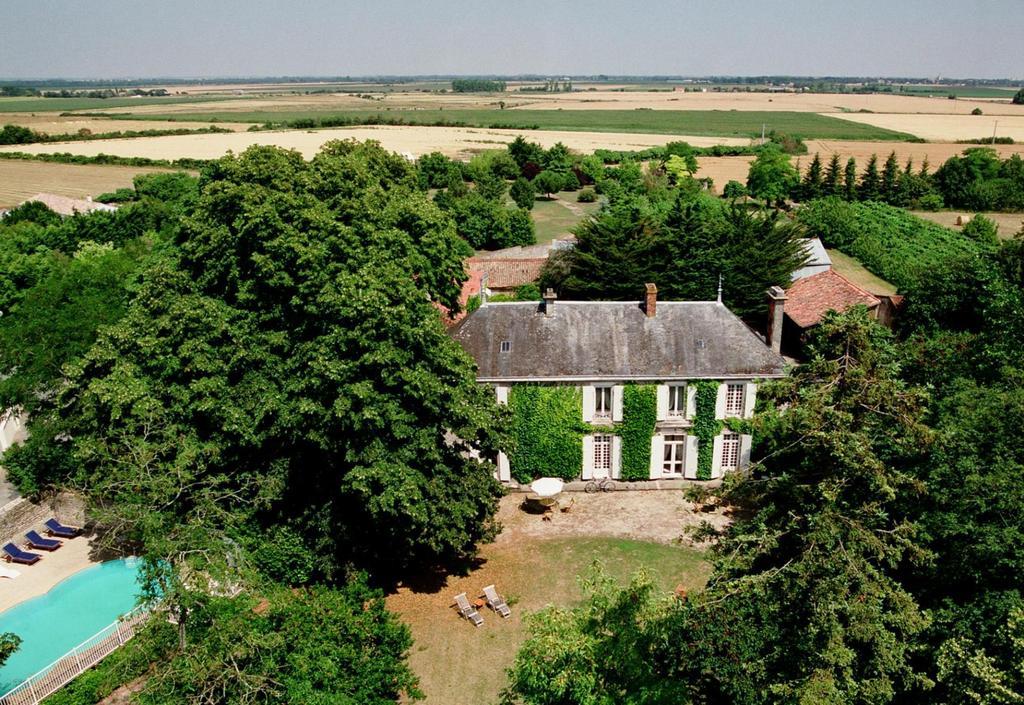 Chateau De L'Abbaye - Teritoria Moreilles Kültér fotó